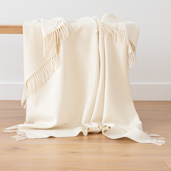 100% Cashmere Throw Vesuvio Ivory - LinenMe