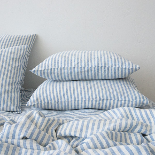 Striped pillow cases top